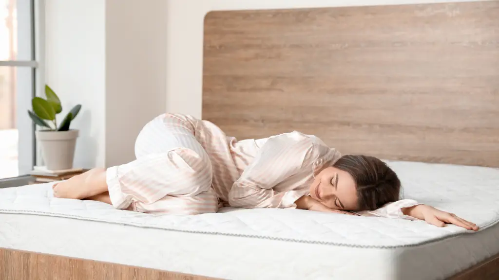 Luxury mattress with breathable fabric cover